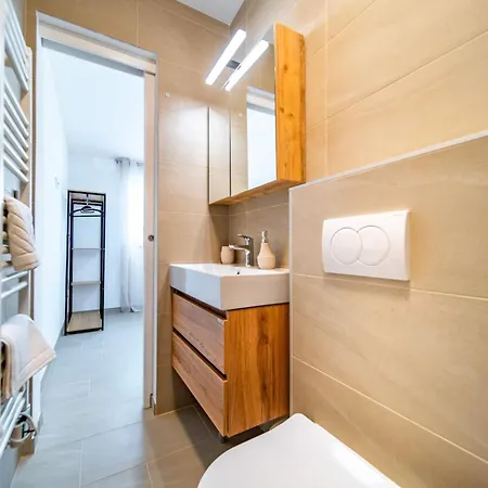 Lägenhet Arti Homes Rab Banjol - Two Bedroom With Terrace Arti 4